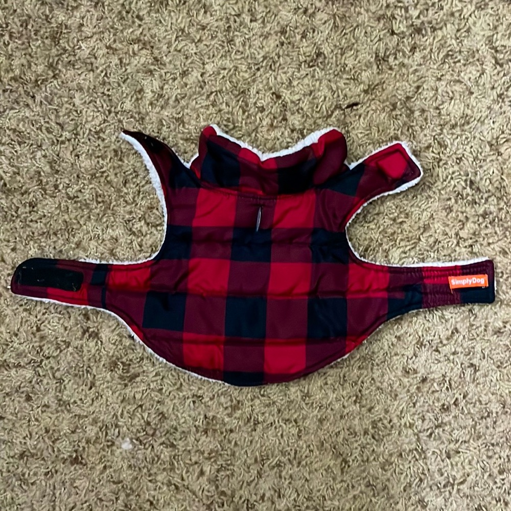 Unisex Flannel Sherpa Small Pet Vest & Leash compatibility. 
SimplyDog Size: XXS